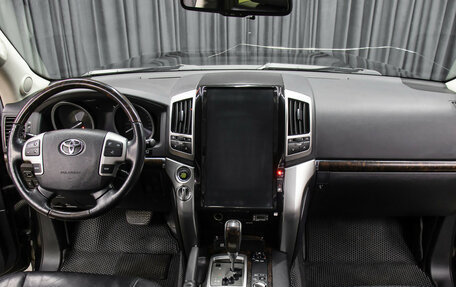 Toyota Land Cruiser 200, 2012 год, 3 698 000 рублей, 15 фотография