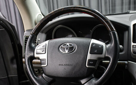 Toyota Land Cruiser 200, 2012 год, 3 698 000 рублей, 18 фотография