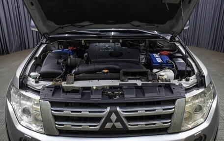 Mitsubishi Pajero IV, 2011 год, 1 998 000 рублей, 9 фотография