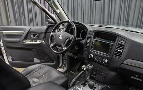 Mitsubishi Pajero IV, 2011 год, 1 998 000 рублей, 11 фотография