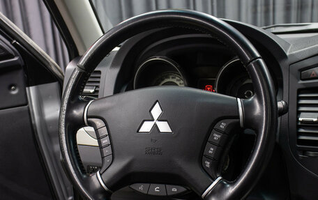 Mitsubishi Pajero IV, 2011 год, 1 998 000 рублей, 17 фотография