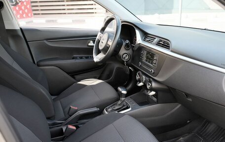 KIA Rio IV, 2021 год, 1 687 000 рублей, 6 фотография