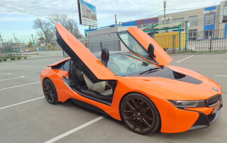 BMW i8 I рестайлинг, 2015 год, 6 500 000 рублей, 2 фотография