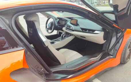 BMW i8 I рестайлинг, 2015 год, 6 500 000 рублей, 8 фотография