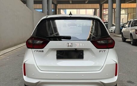 Honda Fit, 2022 год, 1 430 000 рублей, 6 фотография