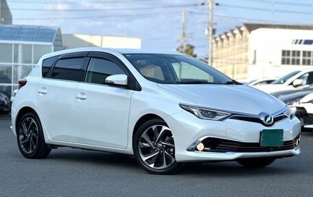 Toyota Auris II, 2017 год, 997 000 рублей, 1 фотография