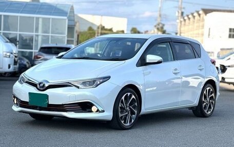 Toyota Auris II, 2017 год, 997 000 рублей, 3 фотография