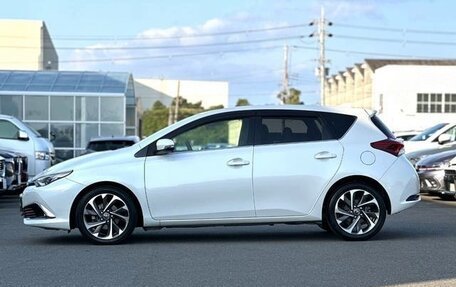 Toyota Auris II, 2017 год, 997 000 рублей, 8 фотография