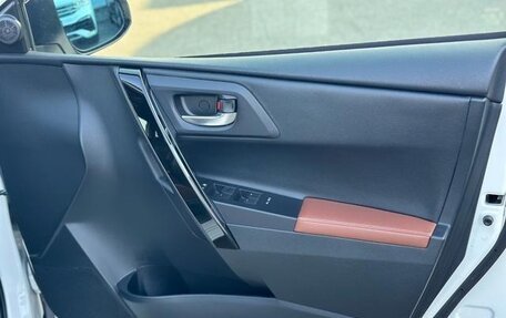 Toyota Auris II, 2017 год, 997 000 рублей, 15 фотография