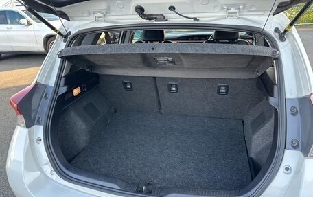 Toyota Auris II, 2017 год, 997 000 рублей, 26 фотография