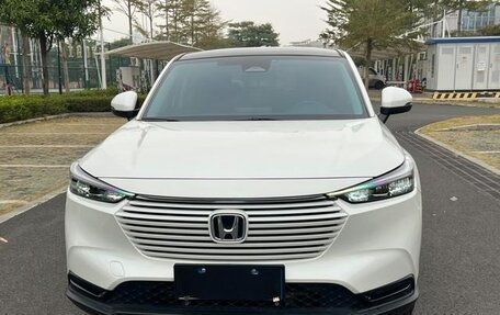 Honda Vezel, 2023 год, 1 650 000 рублей, 2 фотография