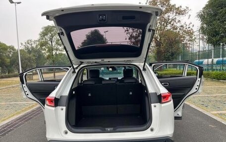 Honda Vezel, 2023 год, 1 650 000 рублей, 24 фотография