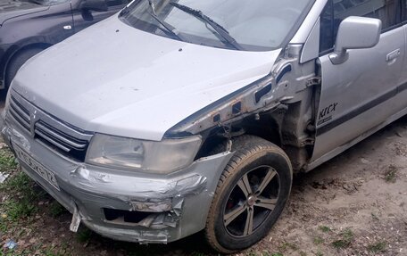 Mitsubishi Space Wagon III, 1999 год, 200 000 рублей, 2 фотография