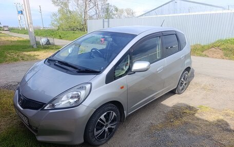 Honda Fit III, 2010 год, 750 000 рублей, 6 фотография