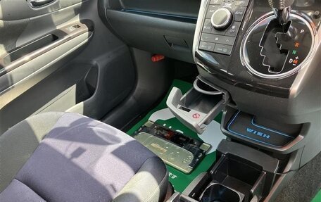 Toyota Wish II, 2016 год, 1 204 000 рублей, 10 фотография