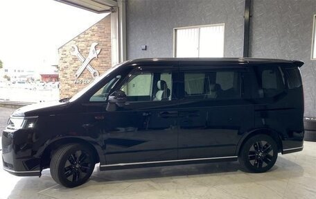 Honda Stepwgn, 2023 год, 1 870 000 рублей, 6 фотография