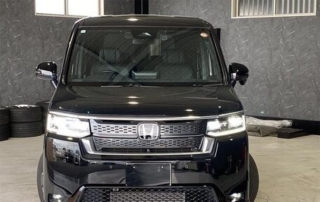 Honda Stepwgn, 2023 год, 1 870 000 рублей, 2 фотография