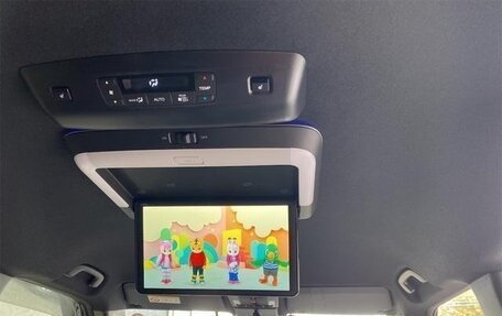 Honda Stepwgn, 2023 год, 1 870 000 рублей, 15 фотография