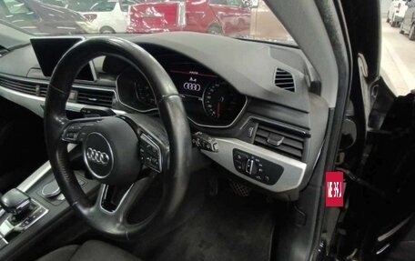 Audi A4, 2018 год, 1 455 005 рублей, 5 фотография