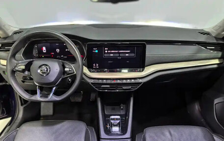 Skoda Octavia IV, 2022 год, 1 902 000 рублей, 8 фотография