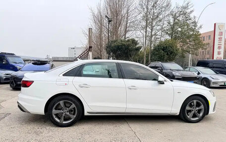 Audi A4, 2023 год, 2 150 777 рублей, 5 фотография
