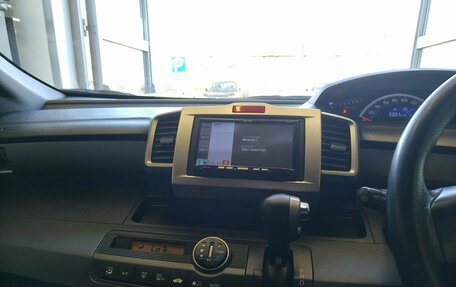 Honda Freed I, 2011 год, 999 000 рублей, 10 фотография