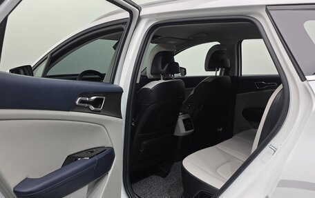 KIA Sportage IV рестайлинг, 2023 год, 2 820 000 рублей, 16 фотография