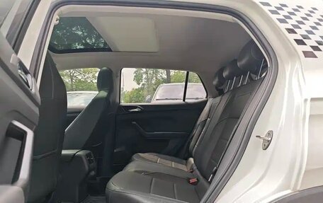 Volkswagen T-Cross I, 2023 год, 1 830 000 рублей, 27 фотография