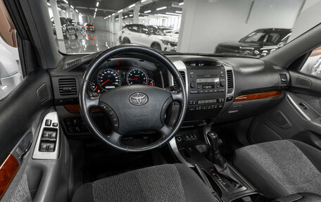 Toyota Land Cruiser Prado 120 рестайлинг, 2008 год, 2 100 000 рублей, 7 фотография