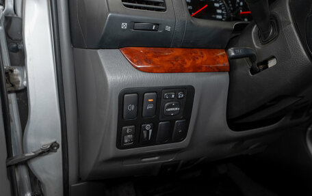 Toyota Land Cruiser Prado 120 рестайлинг, 2008 год, 2 100 000 рублей, 18 фотография