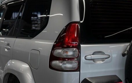 Toyota Land Cruiser Prado 120 рестайлинг, 2008 год, 2 100 000 рублей, 22 фотография
