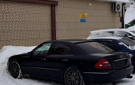 Mercedes-Benz E-Класс, 2003 год, 950 000 рублей, 15 фотография