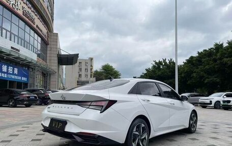 Hyundai Elantra, 2022 год, 1 070 000 рублей, 3 фотография