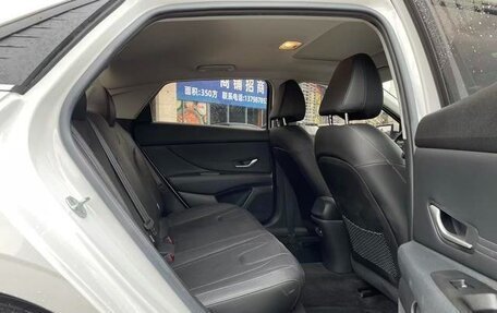 Hyundai Elantra, 2022 год, 1 070 000 рублей, 13 фотография