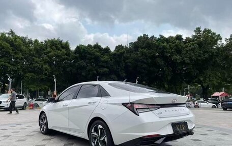 Hyundai Elantra, 2022 год, 1 070 000 рублей, 17 фотография