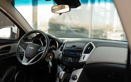 Chevrolet Cruze II, 2014 год, 830 000 рублей, 10 фотография