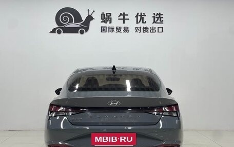 Hyundai Elantra, 2022 год, 1 110 000 рублей, 3 фотография