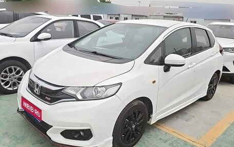 Honda Fit III, 2019 год, 910 007 рублей, 1 фотография
