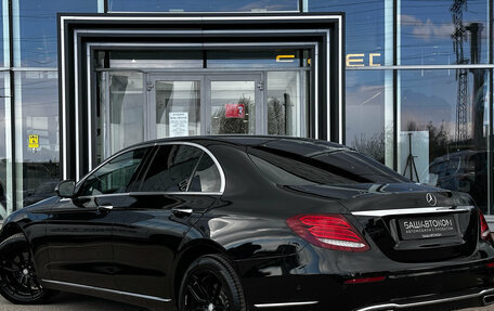 Mercedes-Benz E-Класс, 2020 год, 3 700 000 рублей, 8 фотография