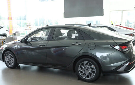 Hyundai Elantra, 2025 год, 1 550 000 рублей, 5 фотография