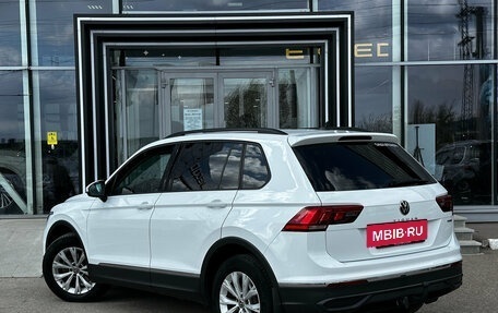 Volkswagen Tiguan II, 2021 год, 3 099 000 рублей, 5 фотография