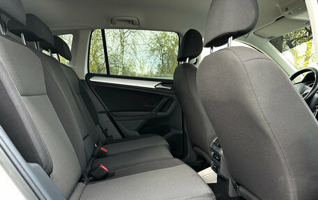 Volkswagen Tiguan II, 2021 год, 3 099 000 рублей, 16 фотография