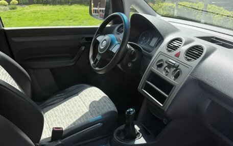 Volkswagen Caddy III рестайлинг, 2013 год, 730 000 рублей, 3 фотография