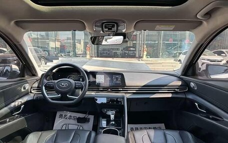 Hyundai Elantra, 2023 год, 1 660 000 рублей, 7 фотография