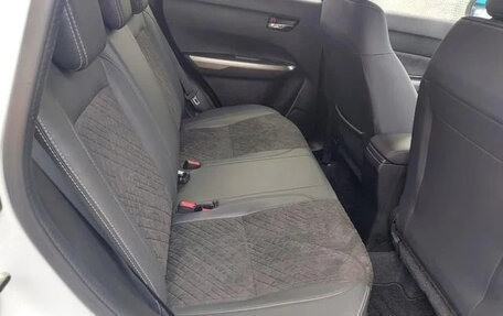Suzuki Escudo IV, 2023 год, 1 557 000 рублей, 19 фотография