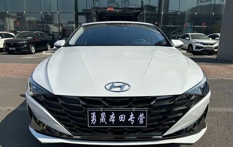 Hyundai Elantra, 2023 год, 1 660 000 рублей, 2 фотография