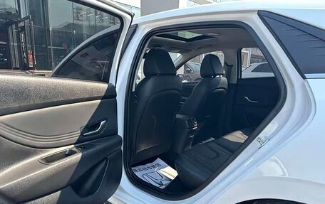 Hyundai Elantra, 2023 год, 1 660 000 рублей, 8 фотография