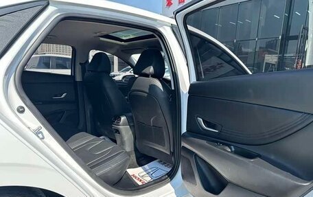 Hyundai Elantra, 2023 год, 1 660 000 рублей, 11 фотография