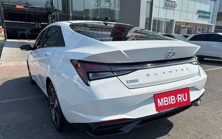 Hyundai Elantra, 2023 год, 1 660 000 рублей, 5 фотография