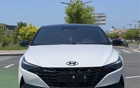 Hyundai Elantra, 2022 год, 1 310 000 рублей, 2 фотография